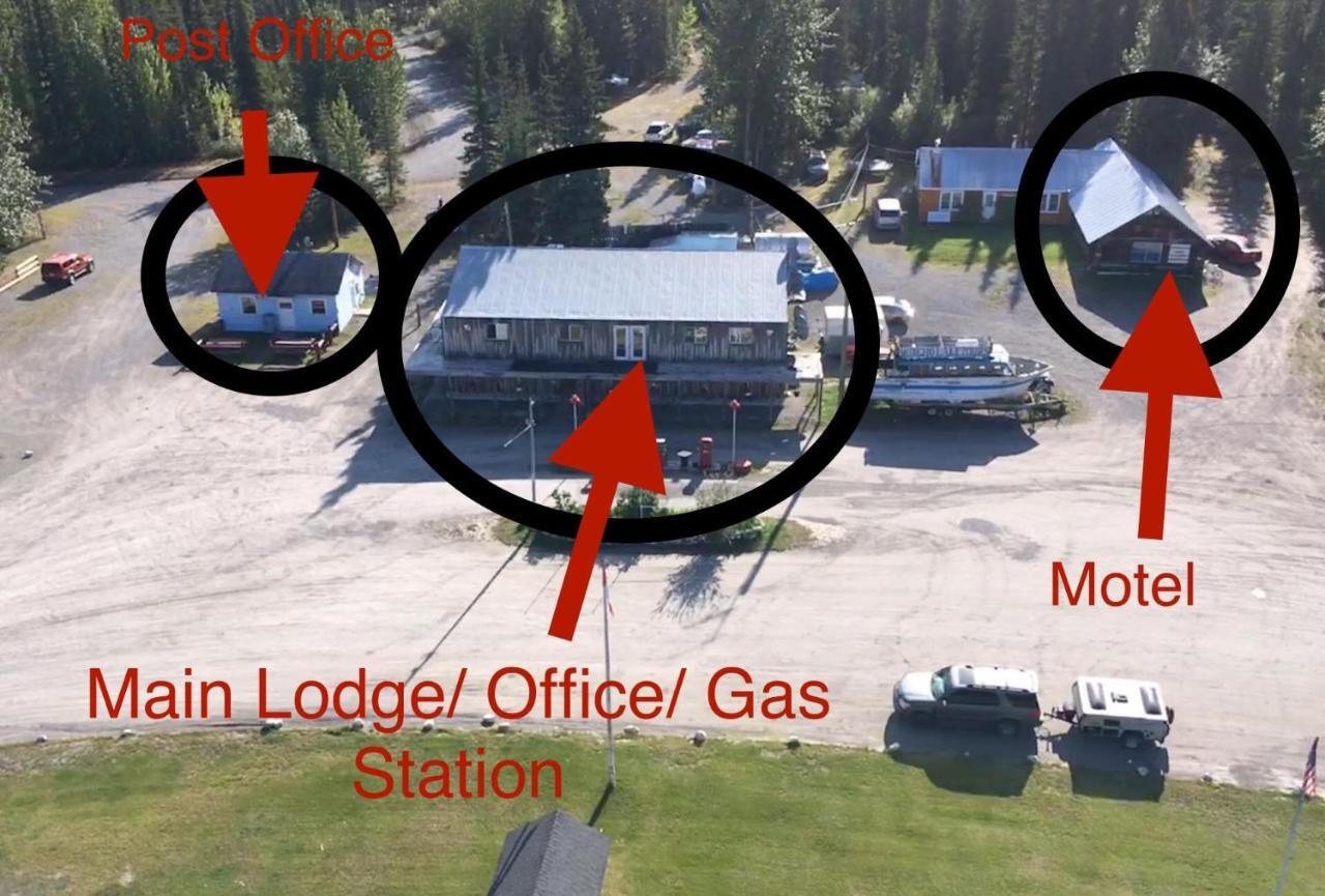 Double G Service Muncho Lake Экстерьер фото